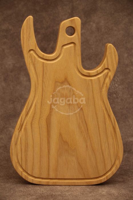 Deska do krojenia z litego drewna jesionowego - Gitara