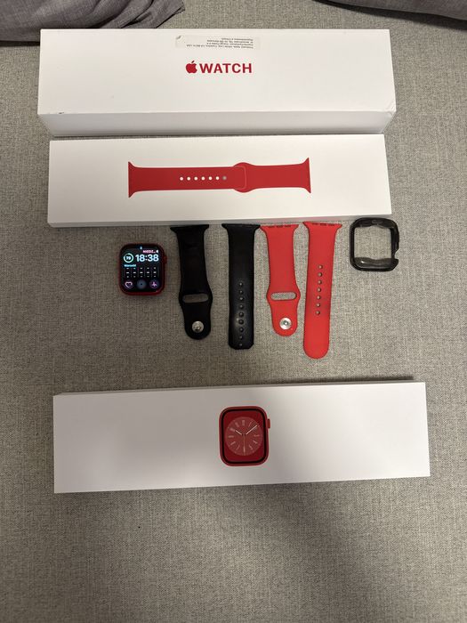 Apple Watch 8  red+ cellular rozm.45mm