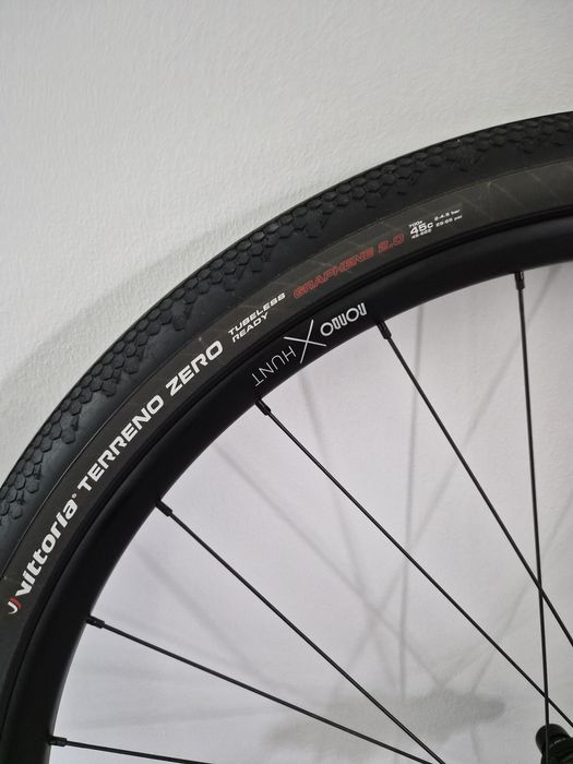 Hunt koła gravel z oponami