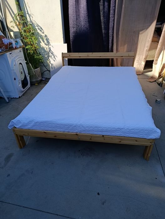 Cama casal IKEA, colhao