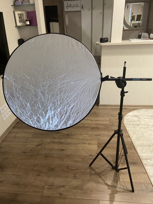 Набір для студійної зйомки Mircopro: рефлектор, тримач, стійка