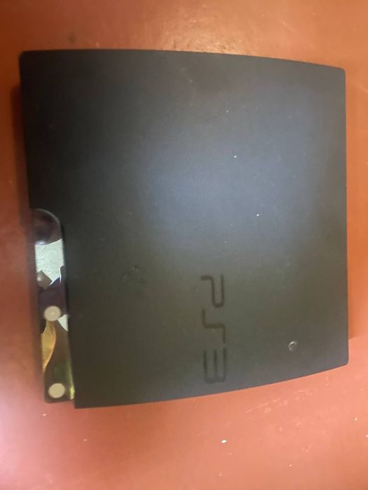 Продам PS 3 в хорошем состоянии