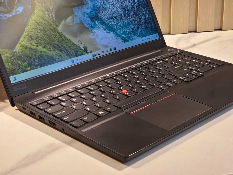 Lenovo Octacore 15.6" i5/16GB/385Nvme como novo