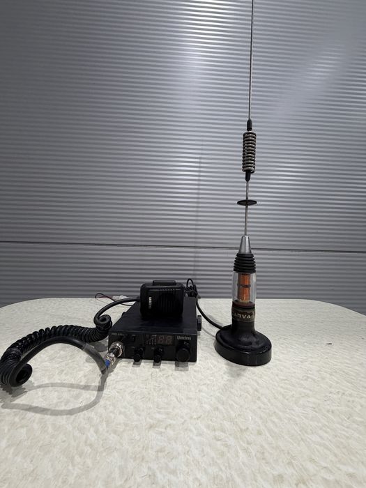 CBS uniden z antena Canva magnesowa