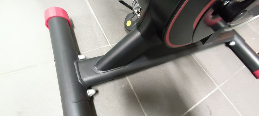 Vendo bicicleta 

O ecrã também está funcional.