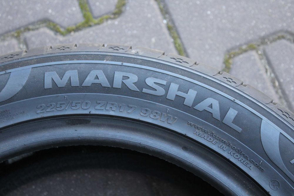 225 50 R17 Marshal MU12