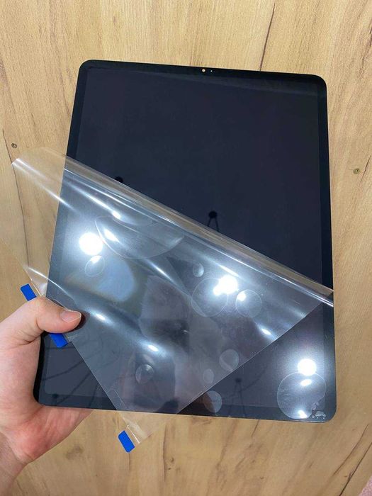 Дисплеї , матриці на iPad