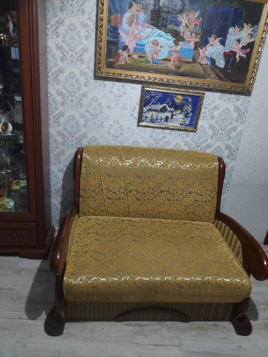 Продам диван в ідеальному стані 2.00//1.20
