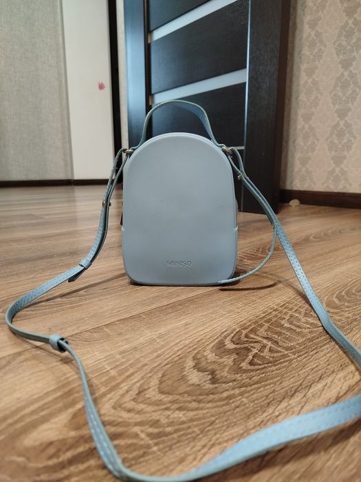 Сумка- рюкзак кросбоді силіконова Miniso