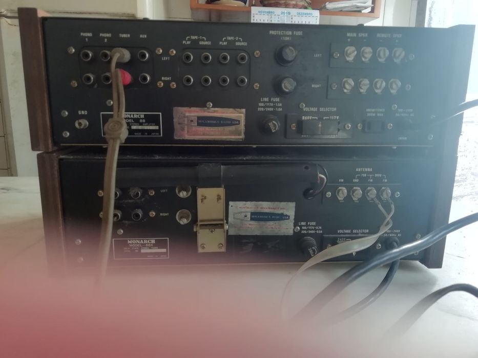 Amplificador e Stereo Tuner