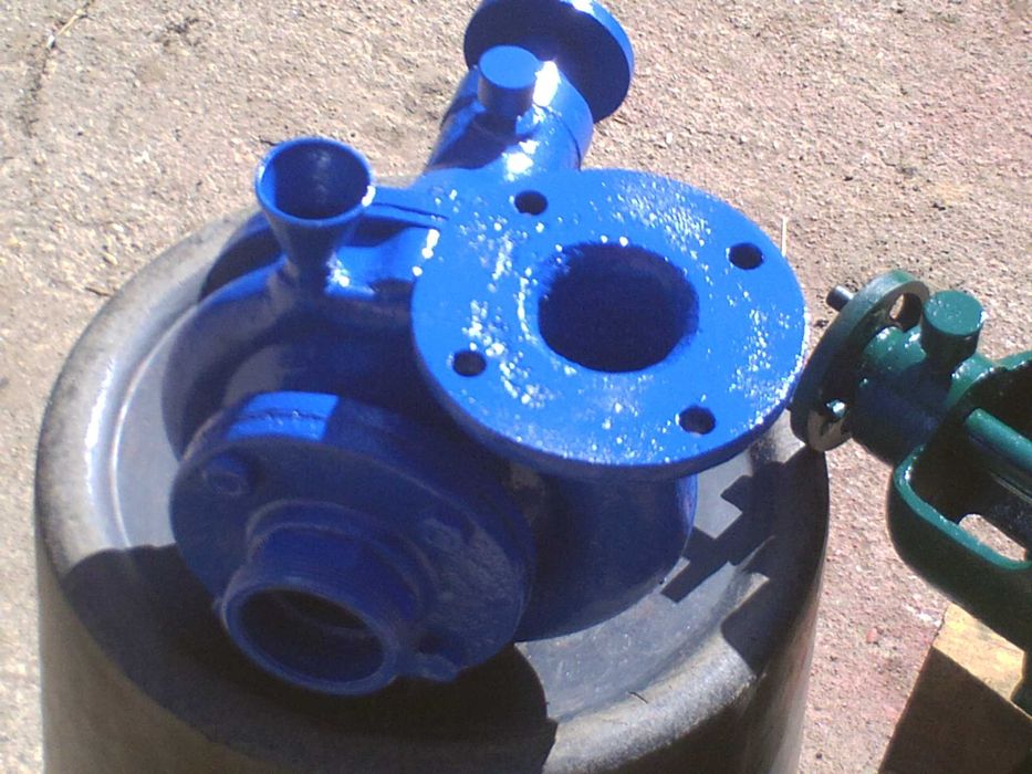 tres bombas de tirar agua de rega