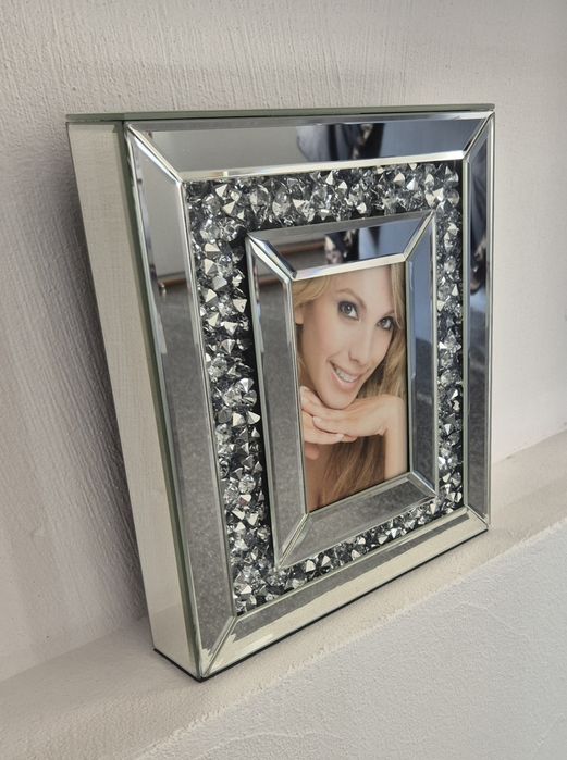 Lustrzana ramka na zdjęcia