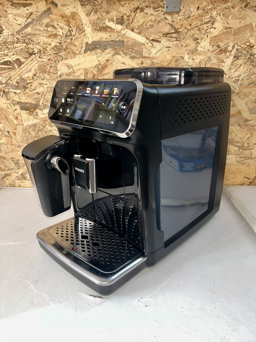 Кавоварка Philips LatteGo EP5441