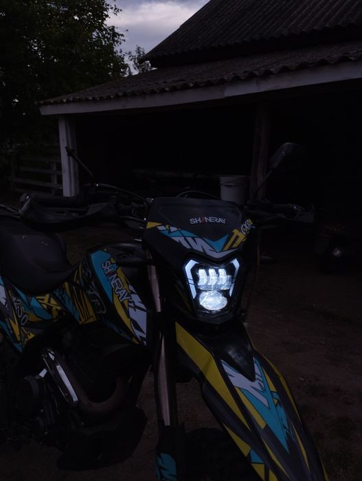 Продам мотоцикл shineray 250 6c