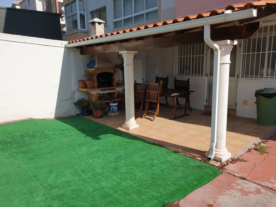 Quarto Olivais junto Faculdade de Economia