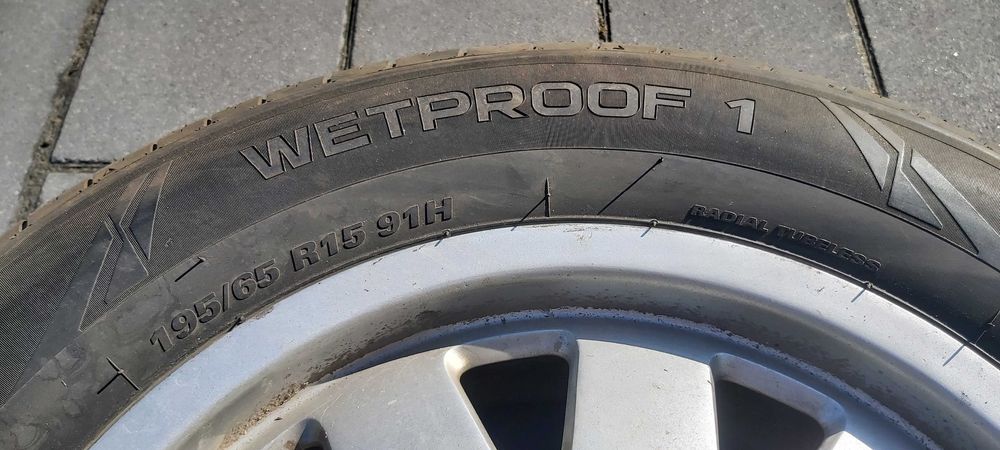 Opony letnie NOKIAN 195/65 R15 DOT 1024