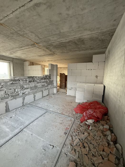 97 метрів в Новобудові, центр міста, без комісії для покупця