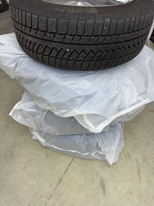 Conjunto de pneus com jantes