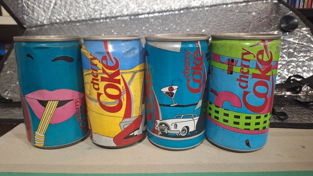 Latas antigas Coca Cola Colecção
