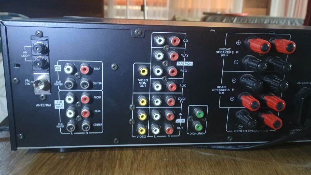 Amplituner z kinem Sherwood bdb