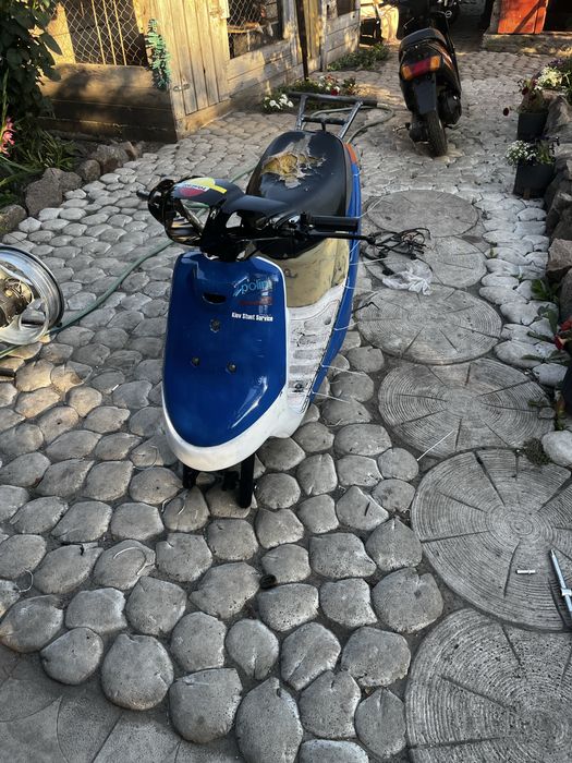 Продам кузов априо весь пластик на ней