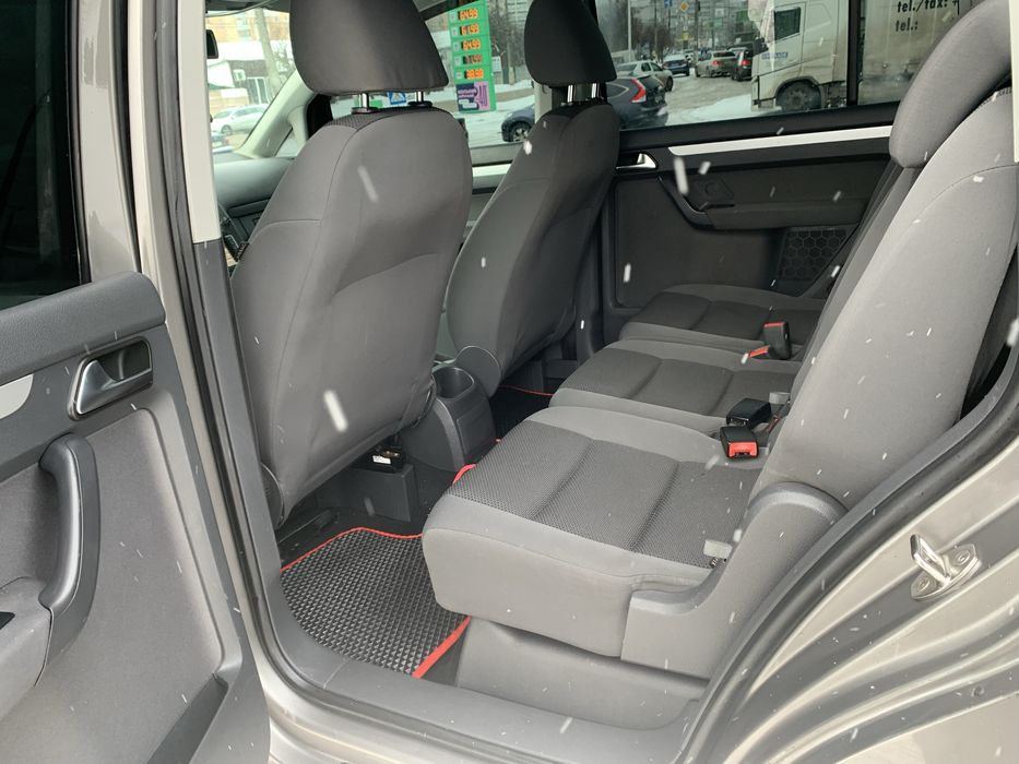 Продам  надійний автомобіль