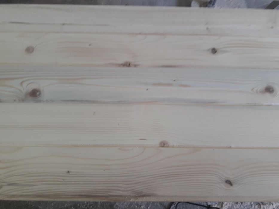 Boazeria podbitka szerokość 9cm, grubość 1.5cm deska elewacyjna