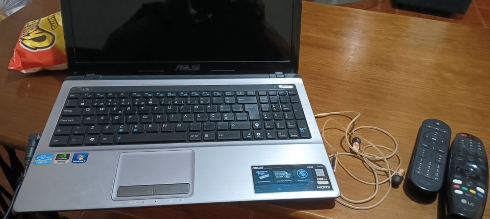Portátil ASUS  em bom estado