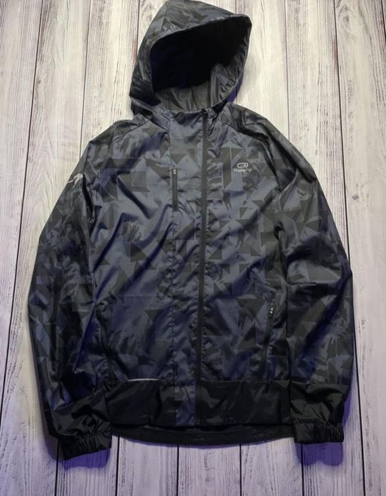 Курточка чоловіча