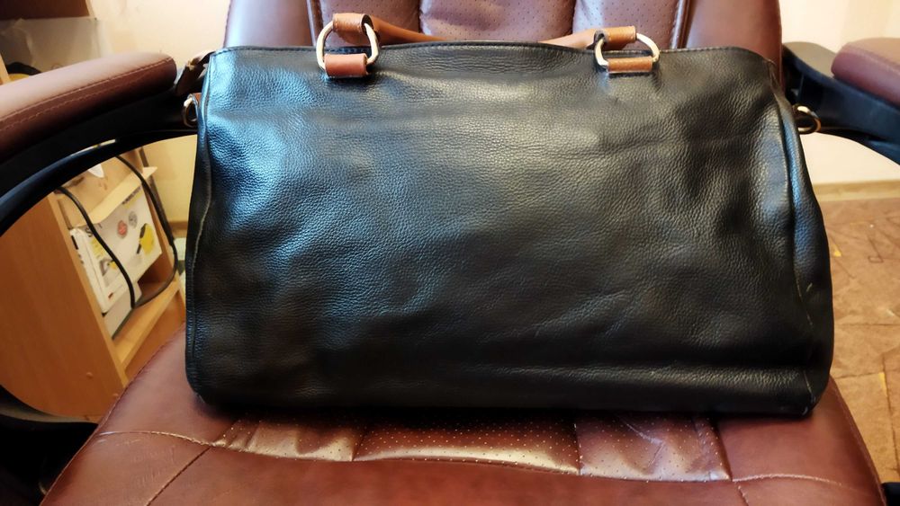 Сумка PRADA MILANO в отличном состоянии, оригинал.