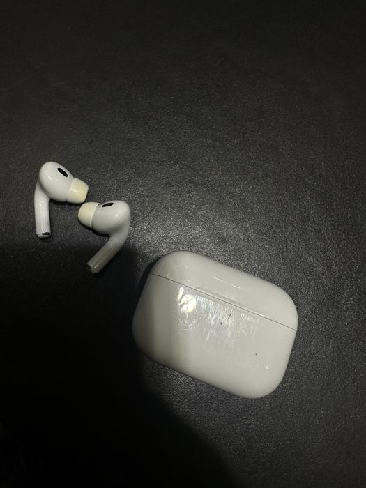 AirPods Pro 2 lightning