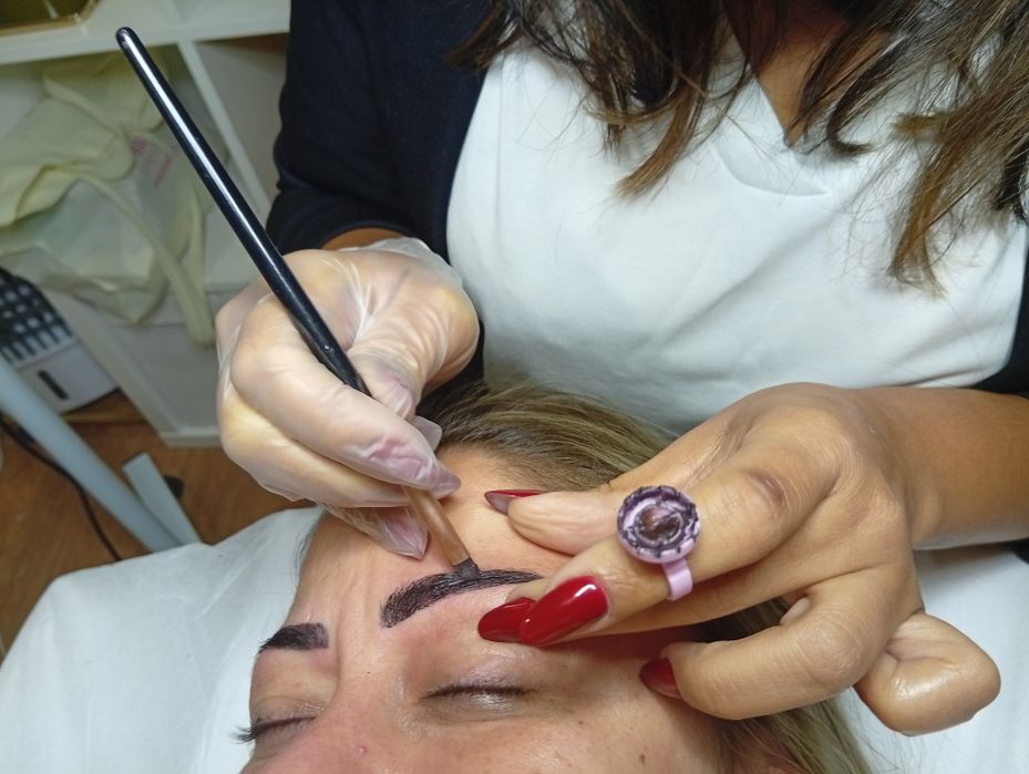 Cílios e sobrancelhas