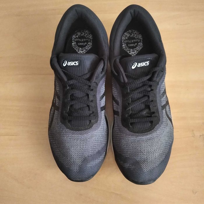 Profesjonalne buty biegowe ASICS FUZEX RUSH  roz.eu-39.5