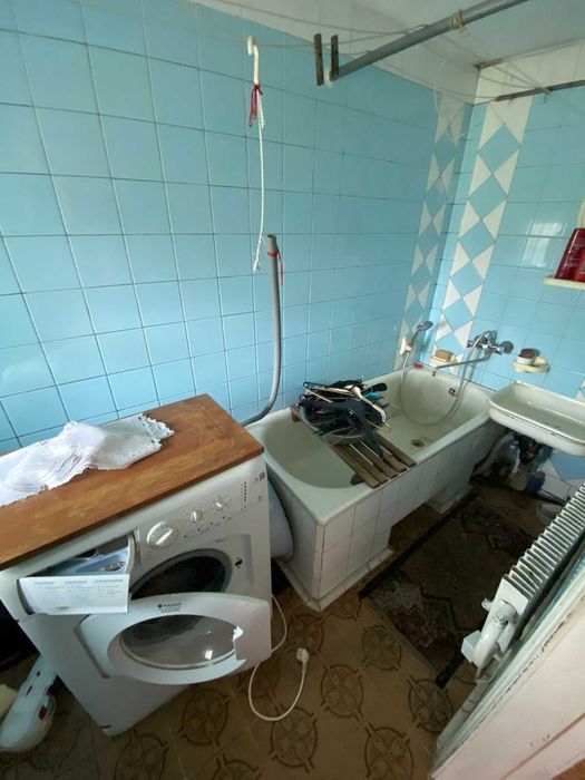 ID:39750 Продаж будинку в тихому місці серед МІСТА !!!