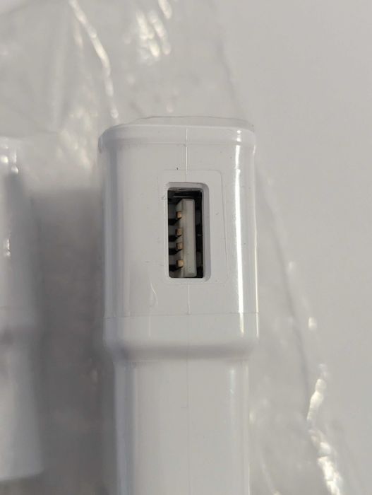 новий блочок зарядка 10w 5V 2A Samsung USB A