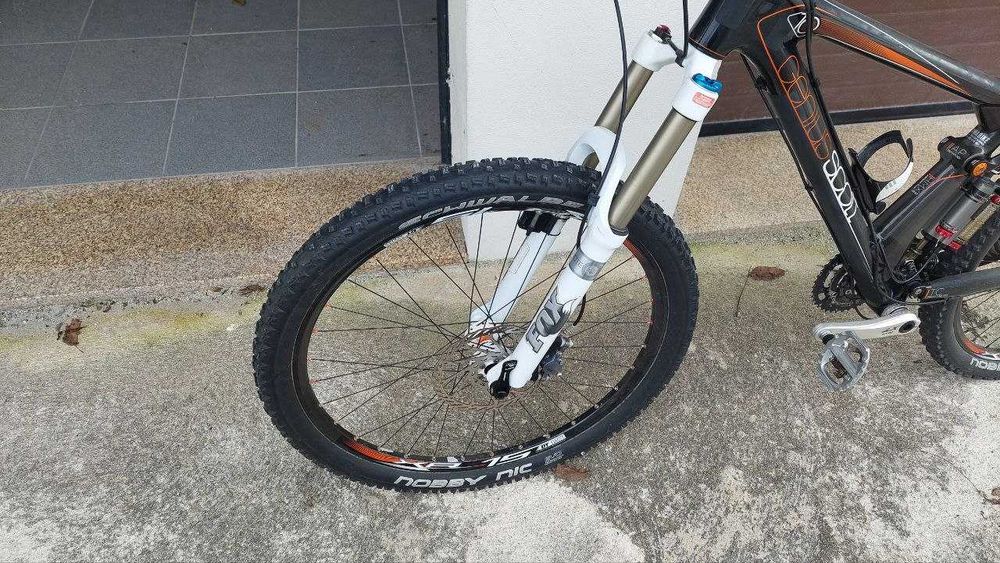 Bicicleta Scott Genius – Carbono – Suspensão Total – 1100 €