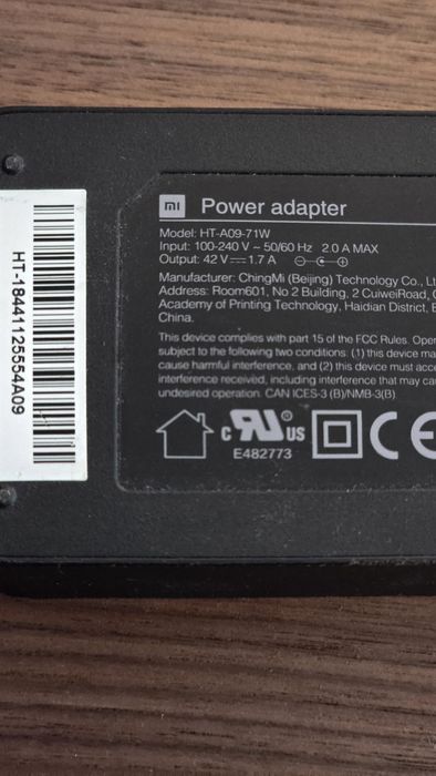 Carregador original Xiaomi para trotinetes elétricas