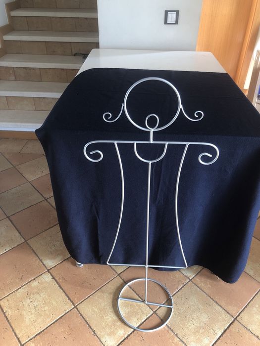 Cabide, Bengaleiro, Expositor