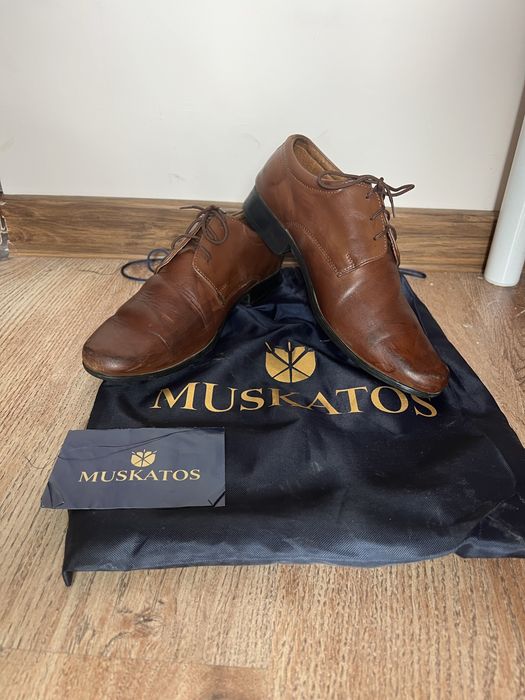 Buty do Komunii Pamtofle   ze skory Naturalnej MUSKATOS r:37