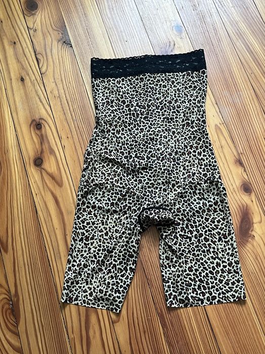 Корегуюча білизна