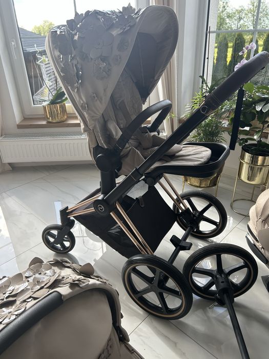 Cybex Priam 4.0 Simply Flowers.