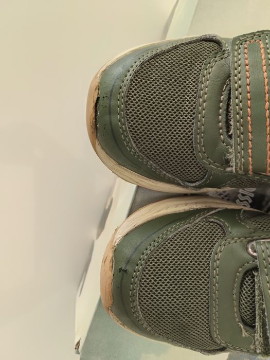 Sneakersy buty adidasy świecące z dinozaurem