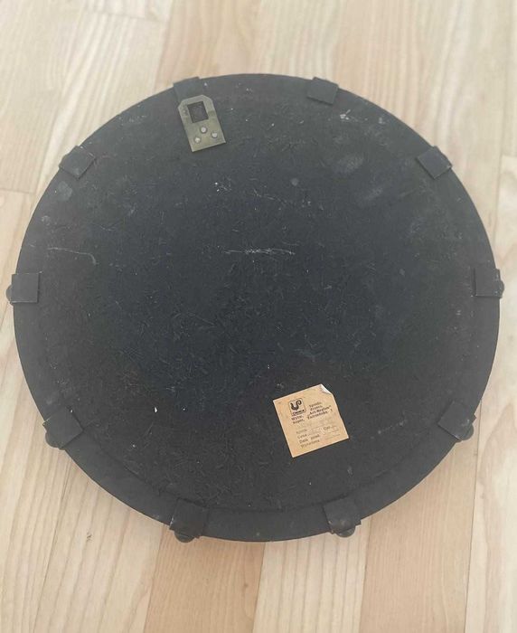 Solidne, drewniane lustro vintage z mosiężnymi zdobieniami