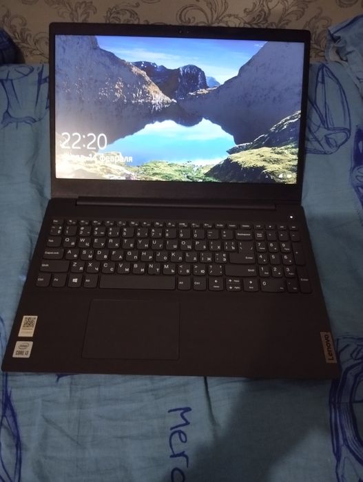 Ноутбук Lenovo V15 G-1