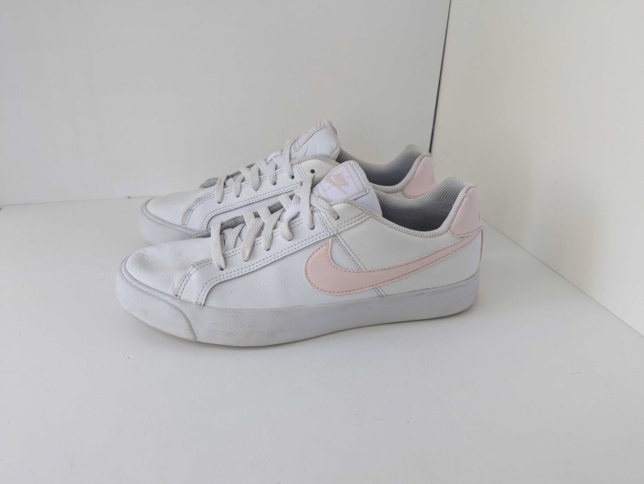 кросівки Nike Court Royale