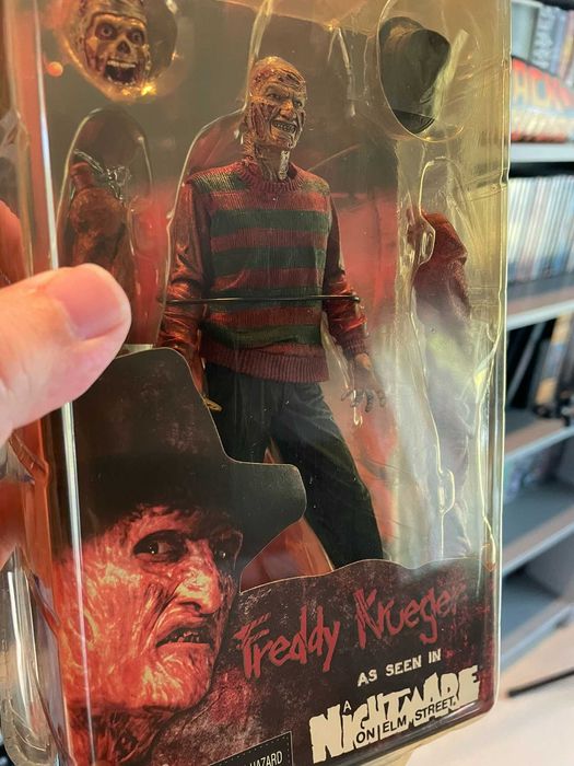 Freddy Krueger NECA 8'' NOVO - SELADO