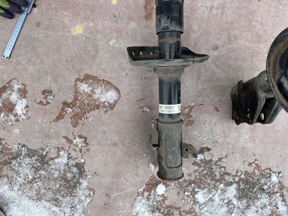 Амортизаторы Subaru Forester SJ, оригинал, передние