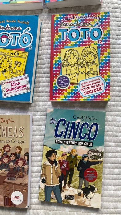 Livros juvenis em excelente estado