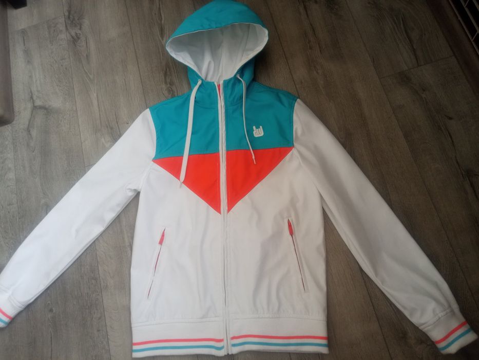 Вітровка спортивна кофта