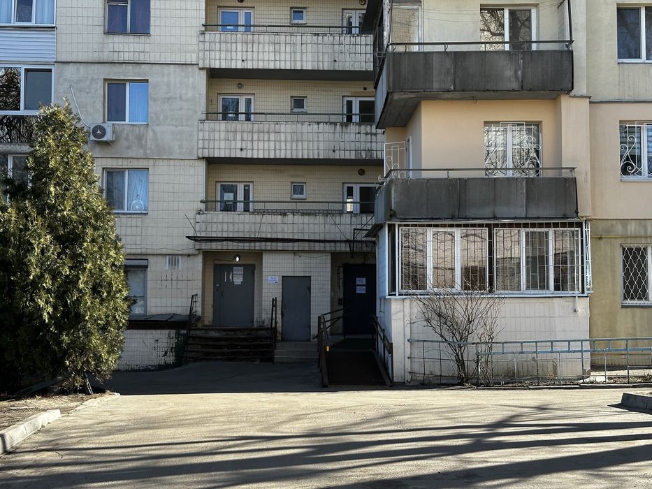 2 кімнатна квартира. Голосіївський район, проспект Науки 16